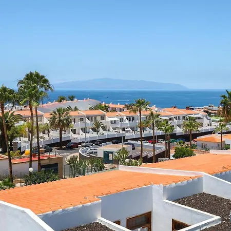 Apartment Lovely Sea View Free Wifi